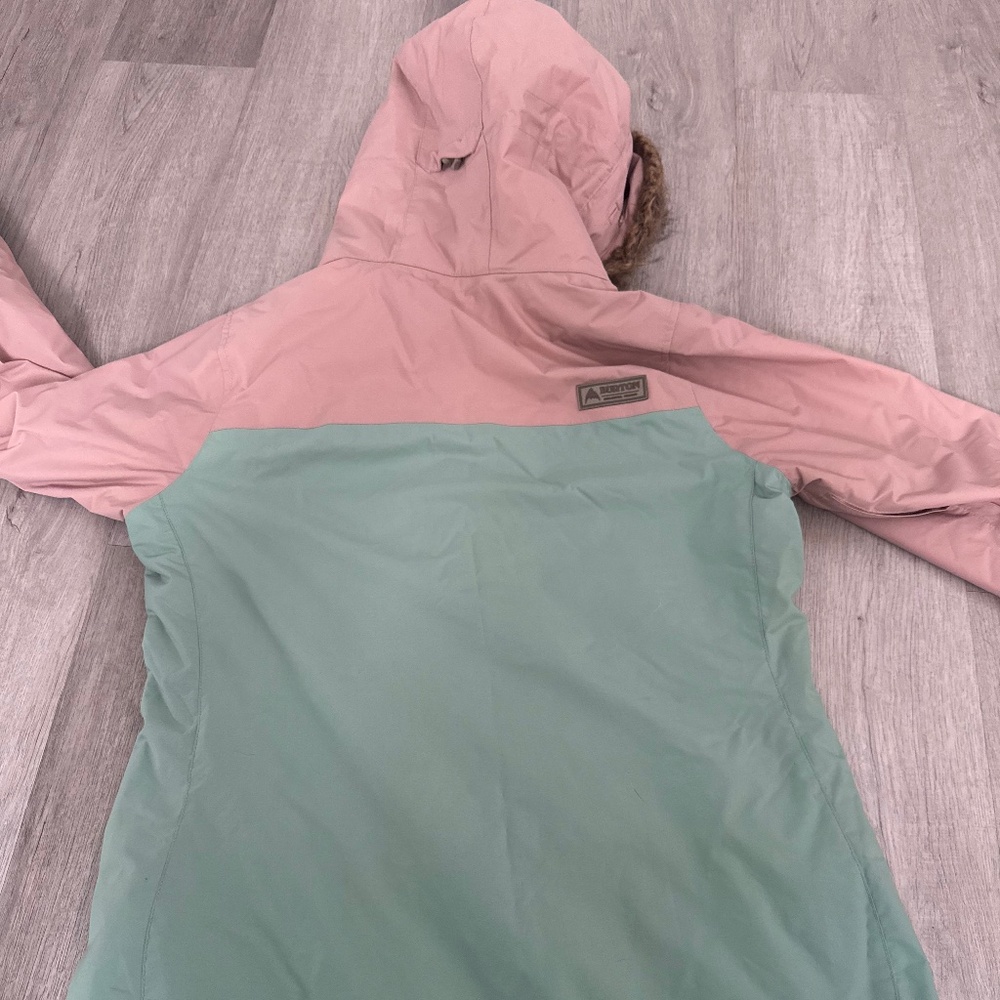 Woman’s snowboarding coat